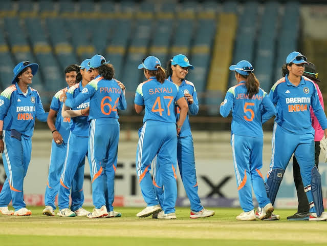England’s Lead Under Fire as India Sprints Closer in Women’s ODI Standings