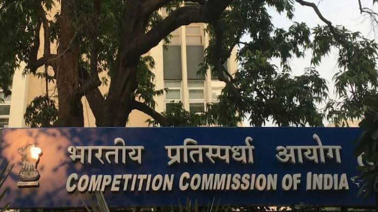 CCI Cracks Down: Maharashtra Liquor Trade Bodies Ordered to Halt Anti-Competitive Practices