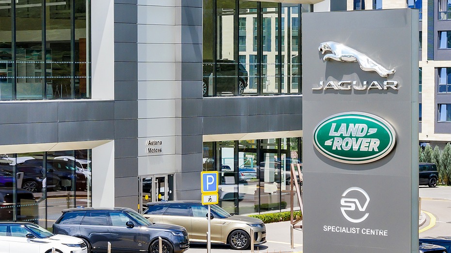 Jaguar Land Rover Recalls Over 15,000 Vehicles for Defect
