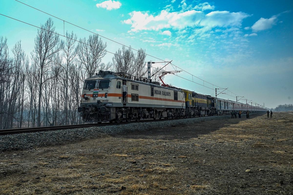 From Valley Vines to City Lines: Kashmir’s Cherry Train Set to Delight Mumbai
