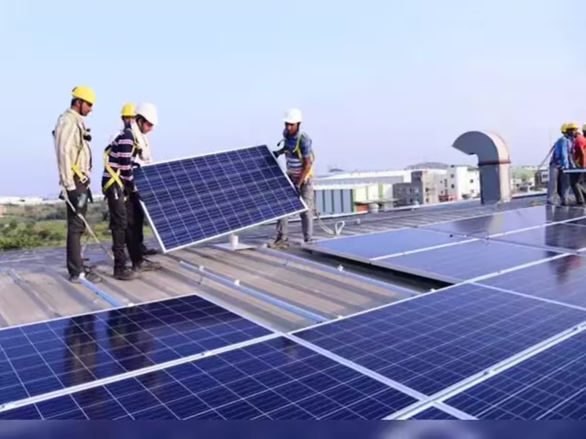 Waaree Renewable Technologies Secures LOA Worth 965.1 Mln Rupees