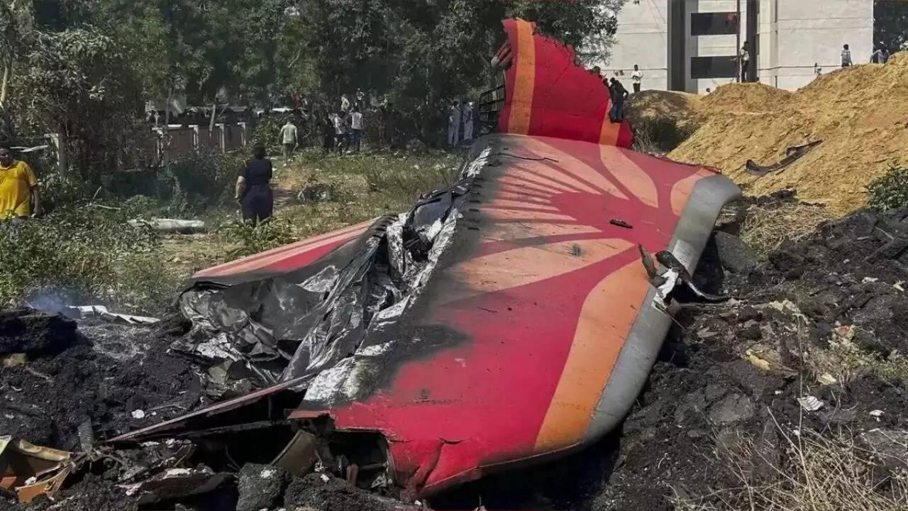 Fear Takes Flight: Air India Crash Triggers Turbulence in Travelers’ Minds