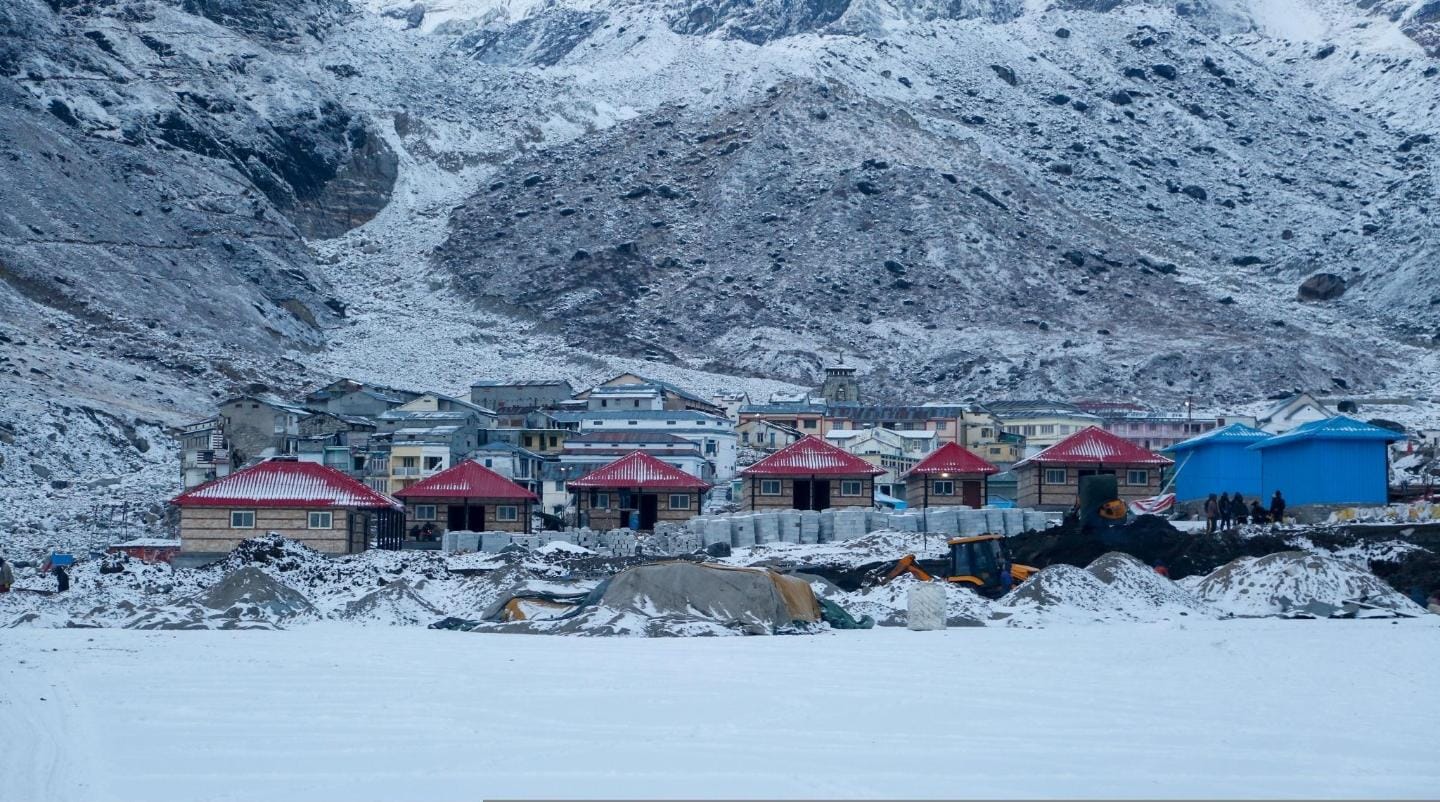 Kedarnath Dham Transformed Into Snow Paradise After Heavy Snowfall