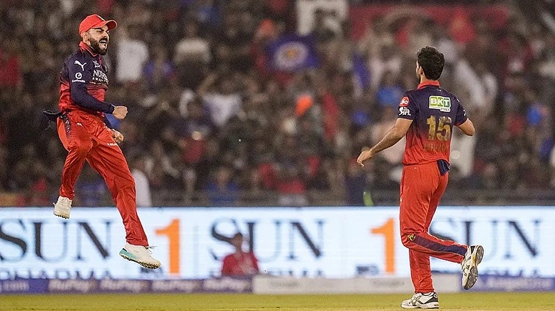 Krunal's Sixty-Niner Breaks Mumbai's Heart And Sends RCB Soaring To The Top