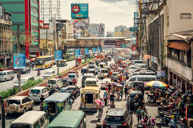 Delhi’s Taxi Economy: The Surprising City Where Low Fares and Tips Make a Big Impact