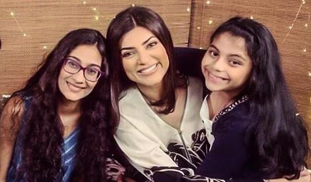 The Heart of the Matter: Renee ‘Finger-paints’ a Korean Heart for Mom Sushmita!