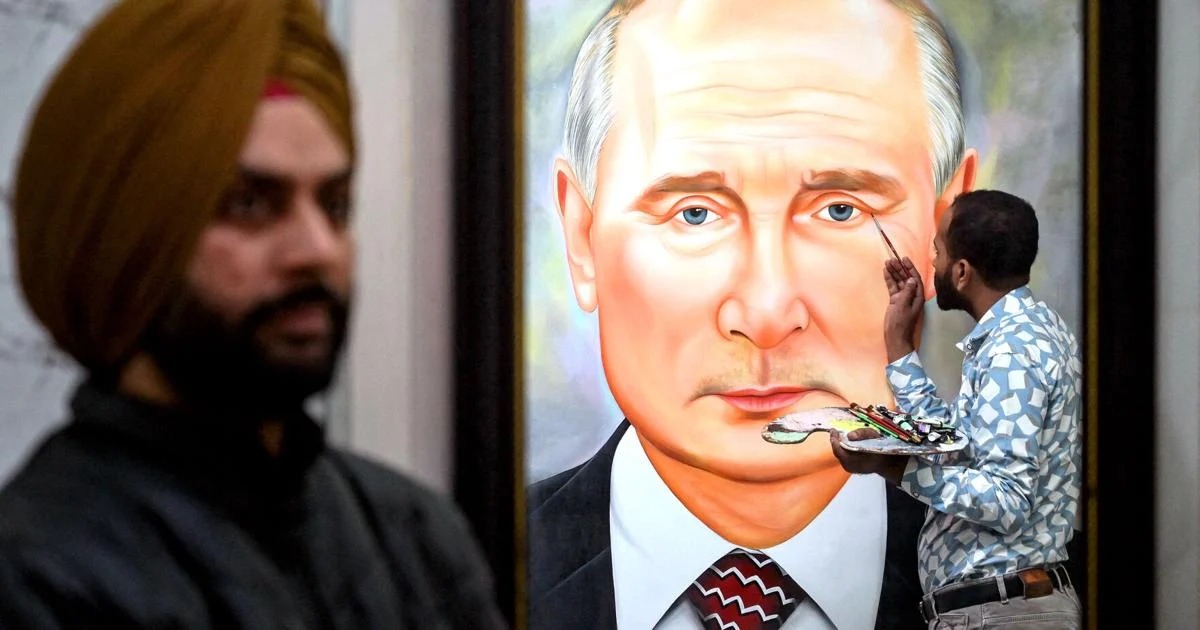 Ganga Aarti, Sand Art, Portraits: India Rolls Out a Cultural Red Carpet for Putin
