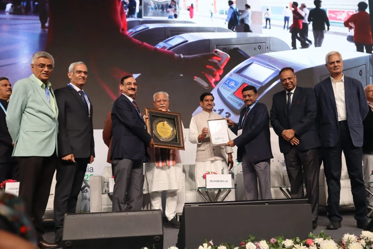 Ride in Style: Delhi Metro Wins Coveted Award for Passenger Satisfaction at UMI 25