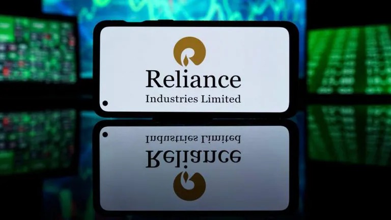 Reliance Shares Slide 3.5% Amid Weak Earnings And Market Pressure