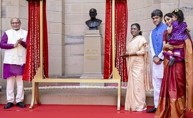 President Murmu Unveils Bust Of Rajagopalachari At Rashtrapati Bhavan
