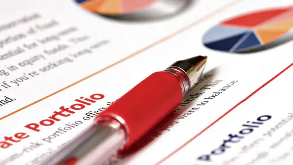 PMS versus Mutual Funds: Portfolio Managers Perform Better on Long-Term Gains