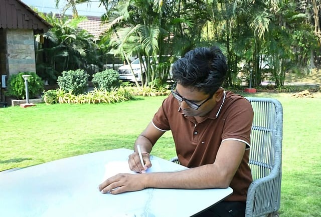 Chhattisgarh Finance Minister Creates History with Handwritten Budget