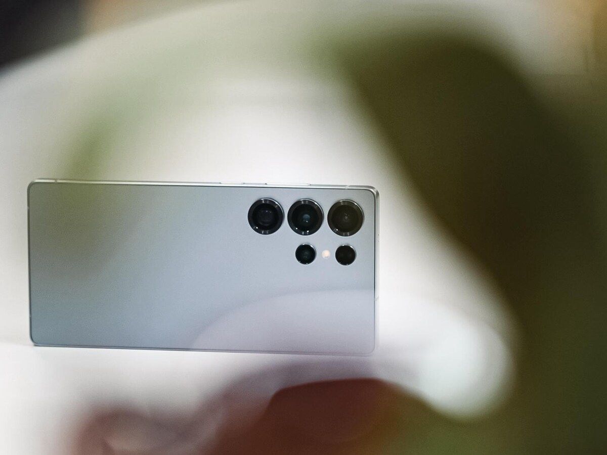 Samsung’s S26 AI Tricks Are Already Landing On The Galaxy S24 And Z Fold7