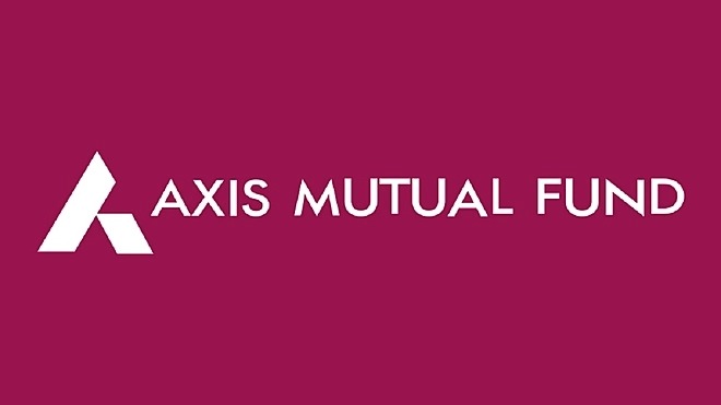 Axis Mutual Fund Resumes Subscriptions to Silver Fund of Fund Amid Market Stabilization