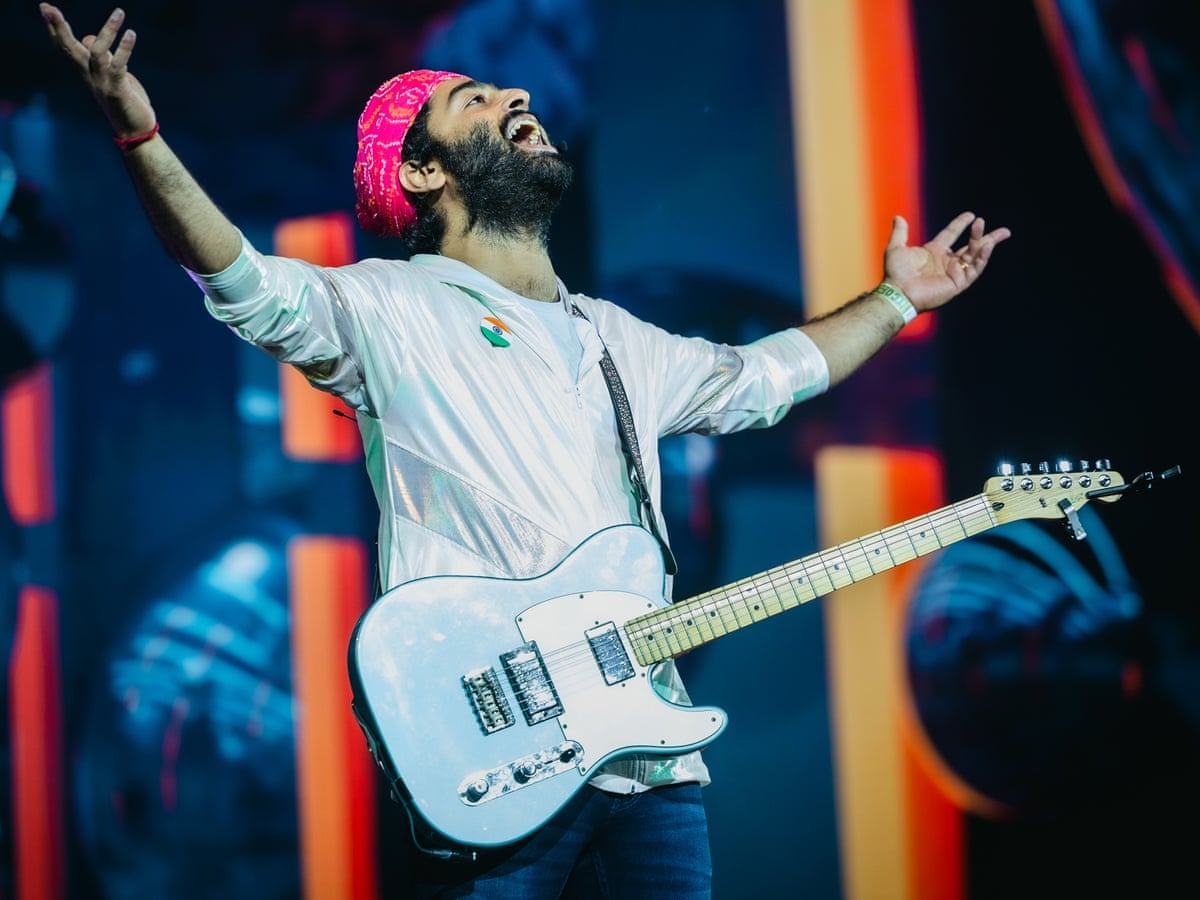 Arijit Singh Makes History as First Indian Artist to Headline UK Stadium
