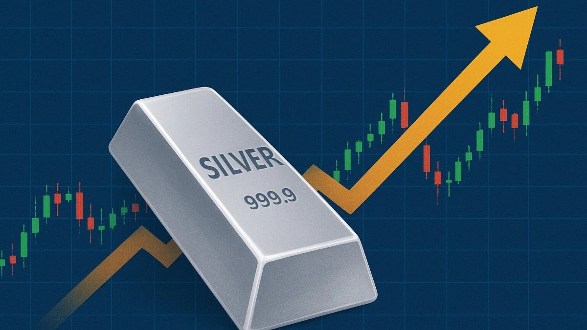 Silver prices steady near ₹2.5 lakh/kg across India