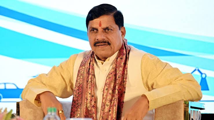 Madhya Pradesh CM Transfers Rs 505 Crore to Accounts of More Than 23,000 Labour Families Under Sambal Yojana