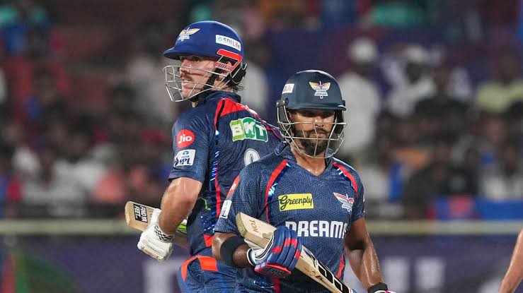 Nicholas Pooran's Blitzkrieg Keeps LSG on Track in Run Chase