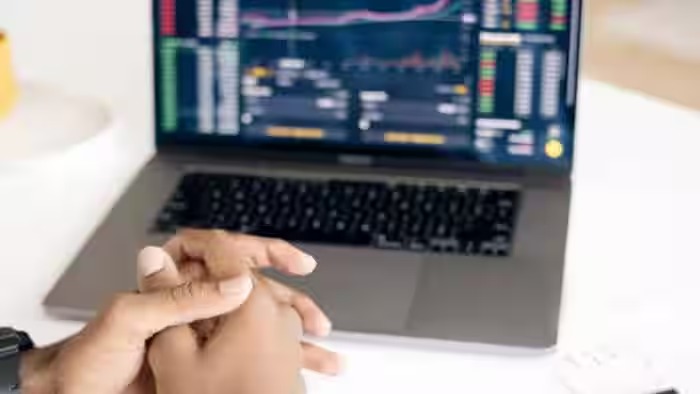 Analysts Endorse New India Assurance, L&T, Sterling & Wilson As Long-Term Value Picks