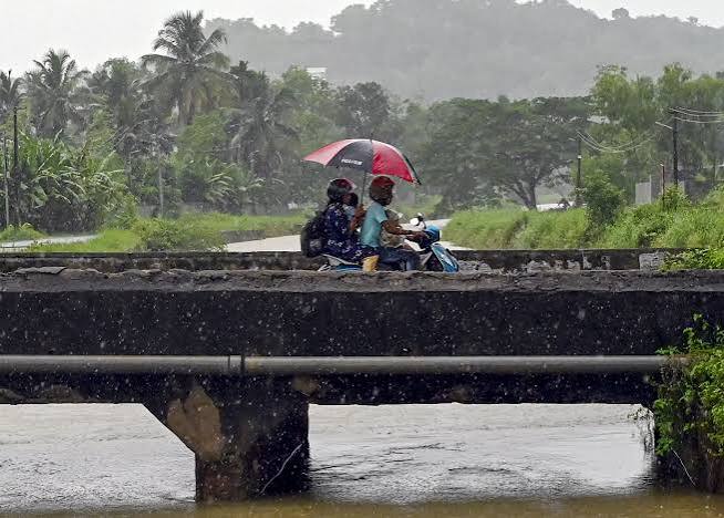 A Fresh Weather Alert Has Put Seven Kerala Districts on High Watch