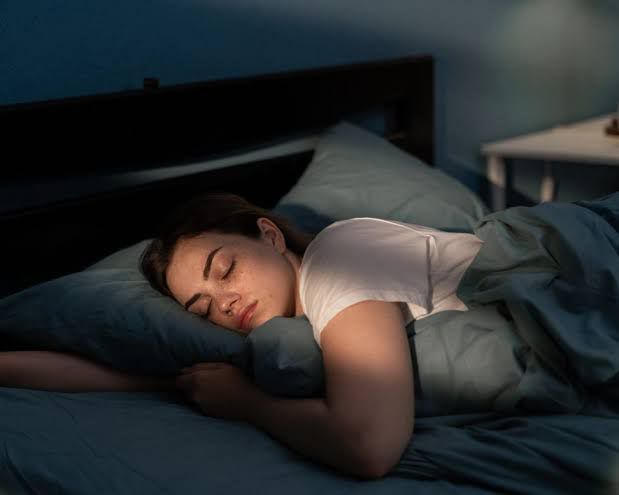 Snooze Smarter: Why Deep Sleep, Not Just Duration, Is the Real MVP for Heart & Brain Health
