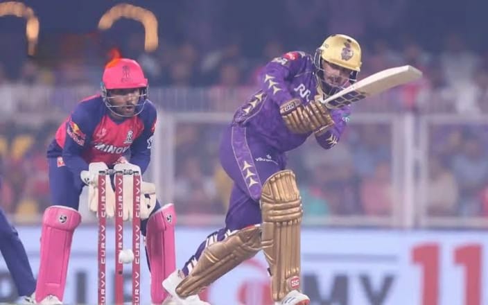 KKR in Control as de Kock Powers Chase Against RR