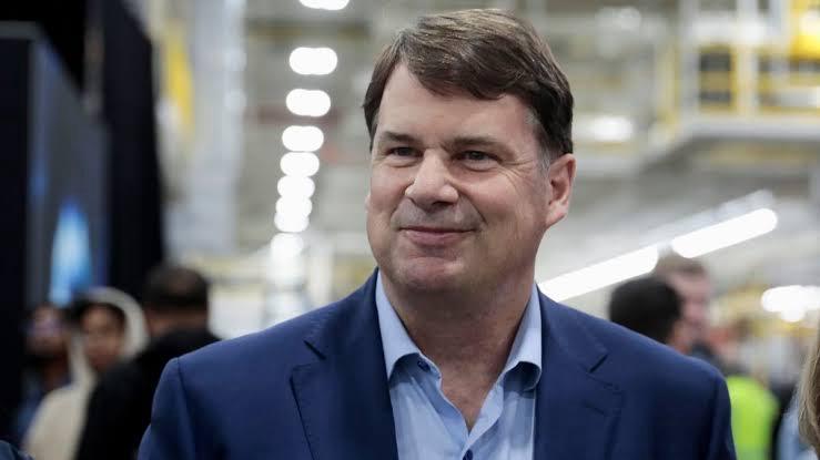 Ford-ward Into the AI Storm: CEO Says White-Collar Jobs Could Be Totaled