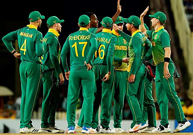 England Crumble to 179 as South Africa Dominate with the Ball