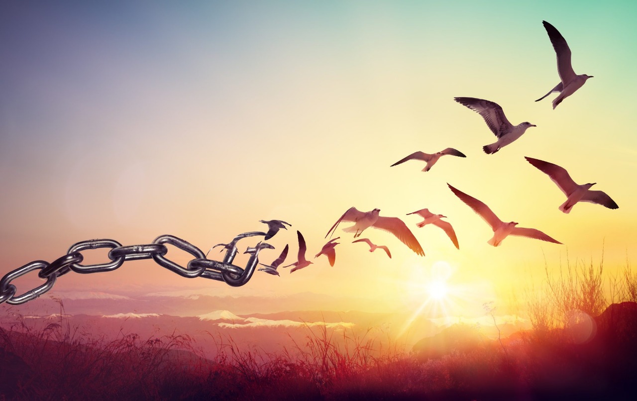 Four Effective Ways To Begin Letting Go Before Life Gets Tougher