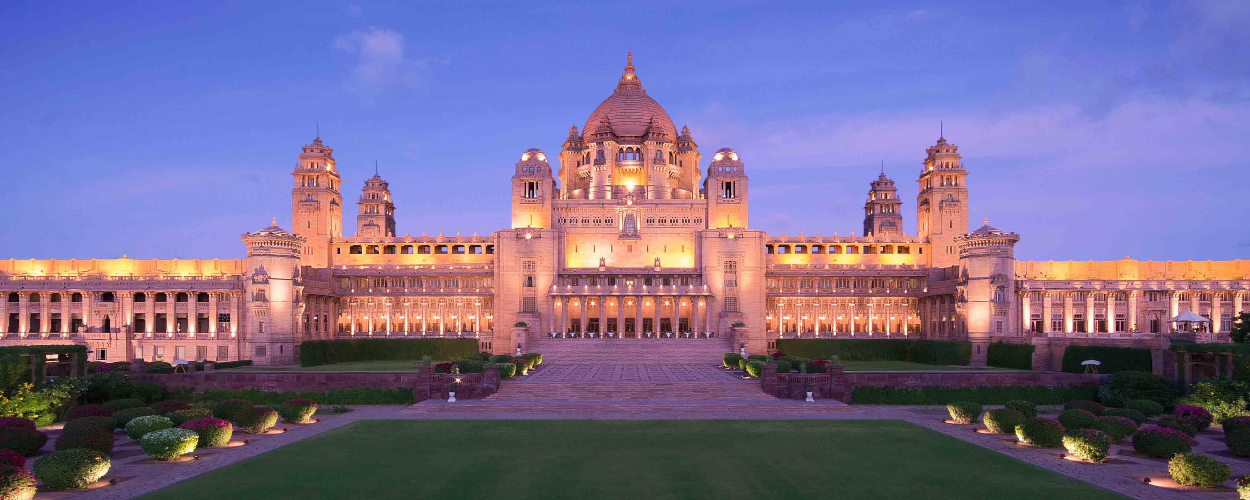 Indian Hotels Transfers Taj International's Restaurant Business to St. James' Court Hotels, Strengthening UK Operations