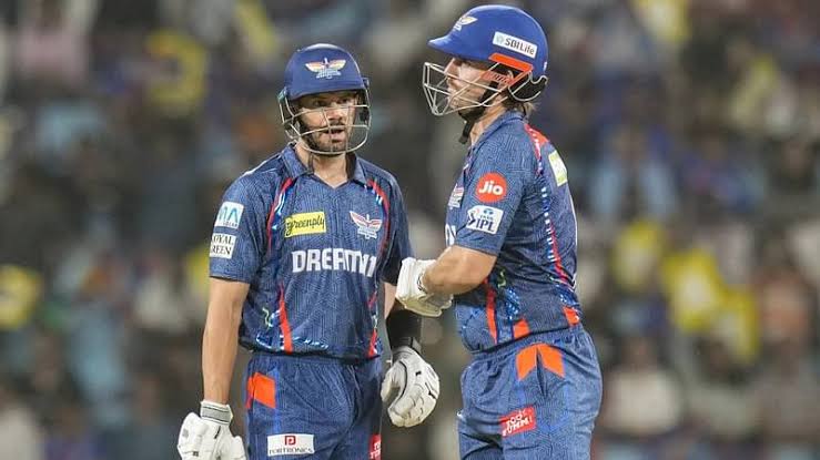 LSG Off to a Blazing Start Against KKR, Powerplay Dominated