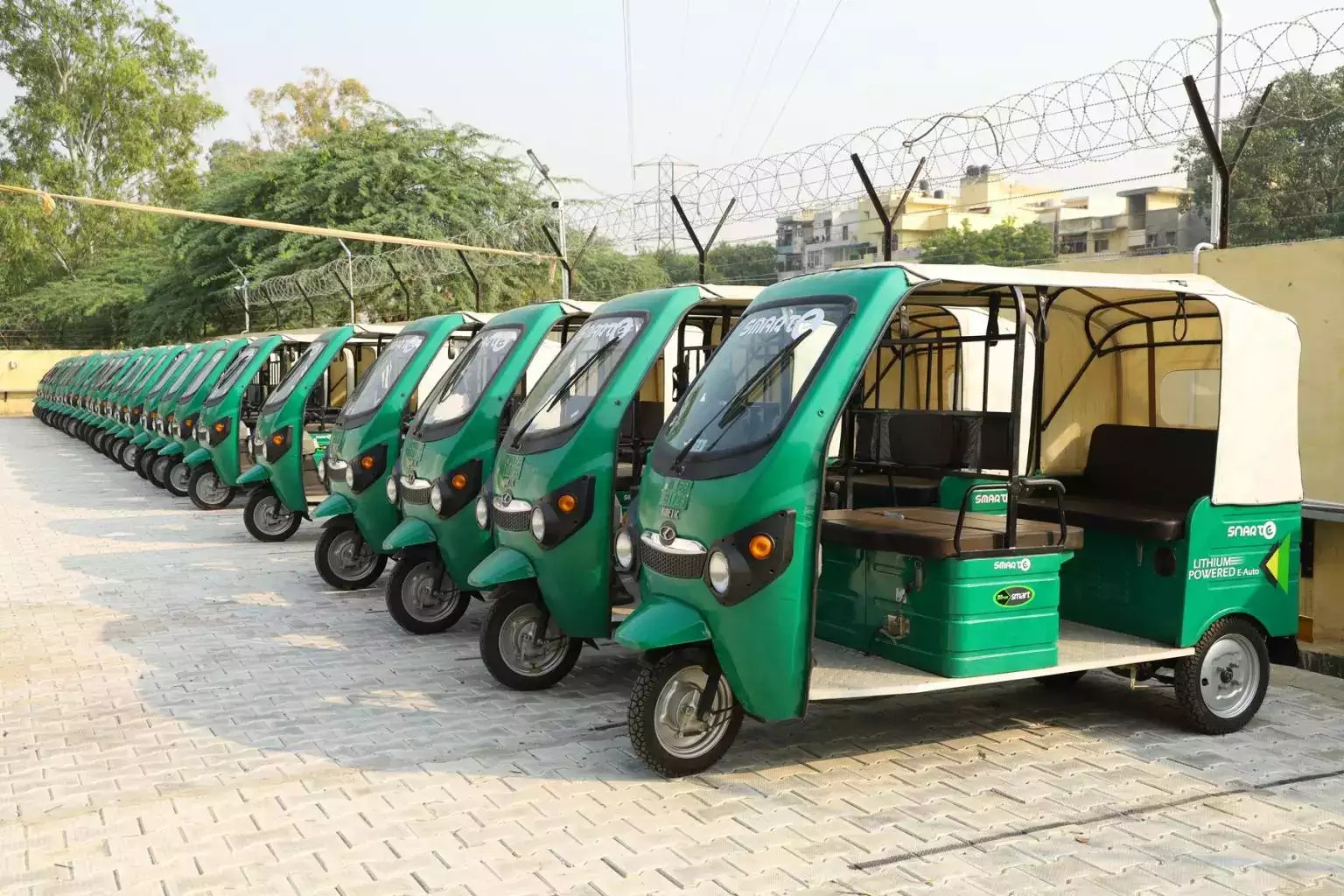 India's E-Rickshaw Revolution: Safer Rides with Star Ratings to Boost Electric Mobility