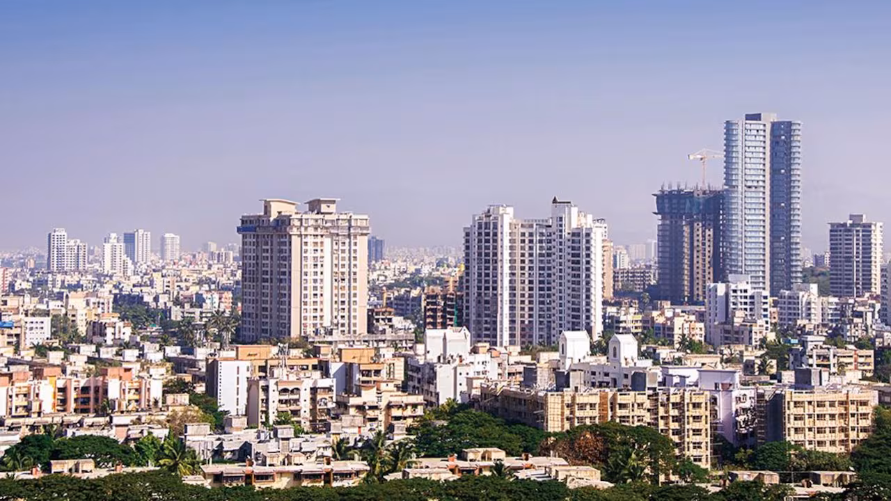 Hyderabad Outshines Mumbai: Real Estate Boom Hits Record-Breaking Rs 1.15 Lakh Crore in 2024