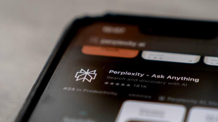 Perplexity’s Comet Browser Shoots for the Stars with AI on Board