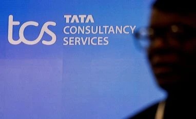 TCS Shines: TCS.NS Jumps 3% As Dividend And Stable Q3 Show Strength Amid Global Tech Uncertainty