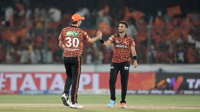 Chennai Super Kings Post 154 in a Tense Finish Against Opponents