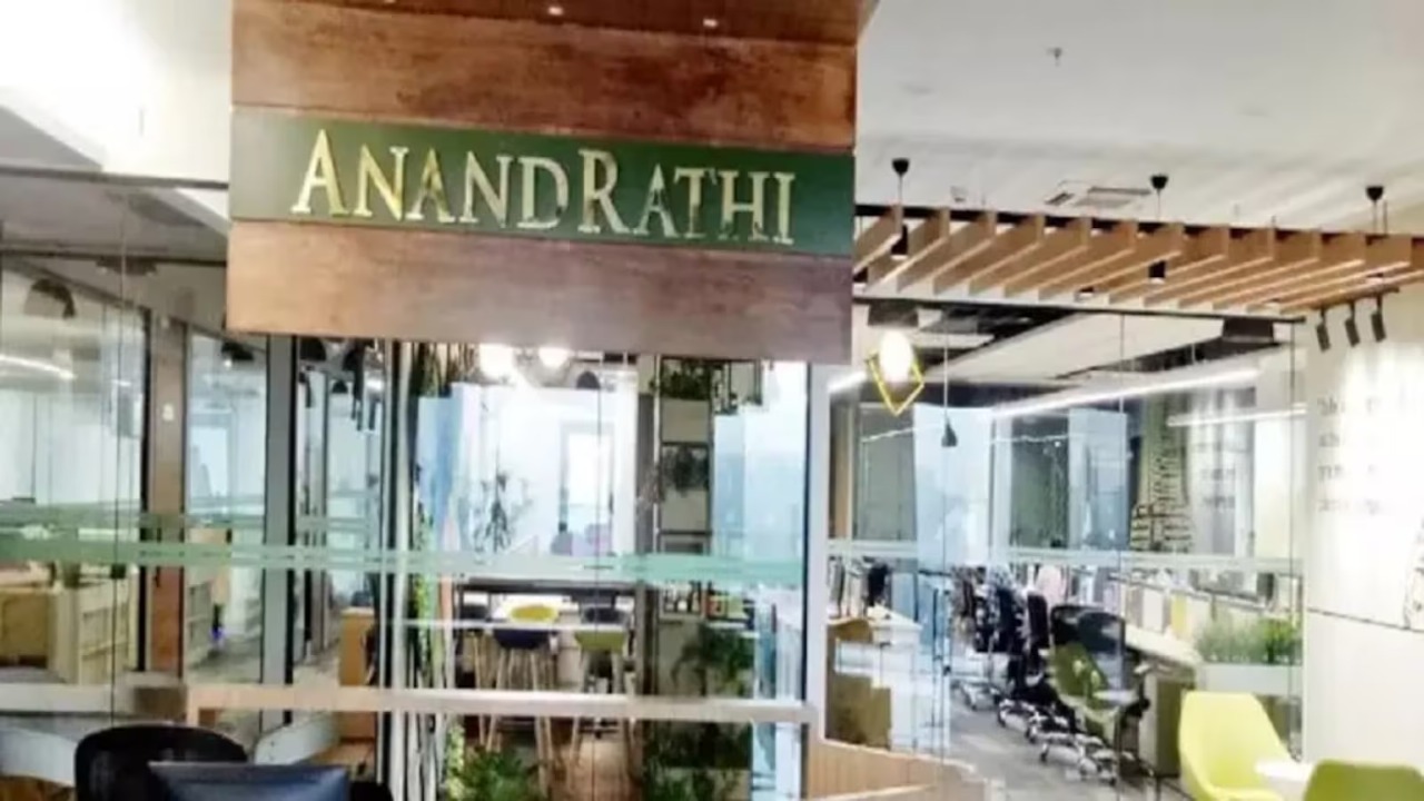 Anand Rathi Wealth Reports Strong Q2FY26 with Rs 297 Crore Revenue and Rs 99.35 Crore Net Profit; Declares Interim Dividend of Rs 6 per Share