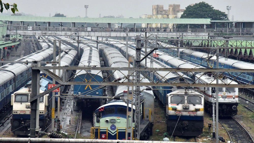 From Chatter to Clatter: Railways Urge Crews to Ditch Gossip for Smoother Operations