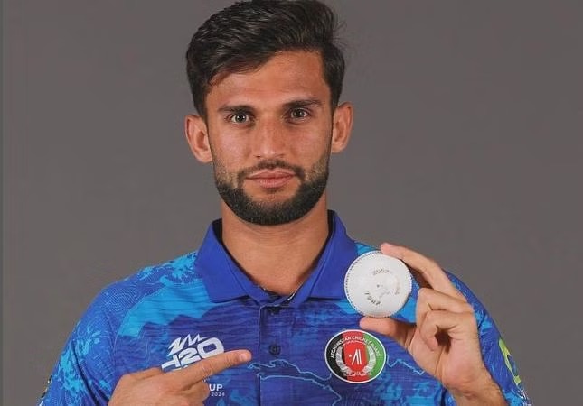 Afghanistan Strikes as England Stumbles in Chase