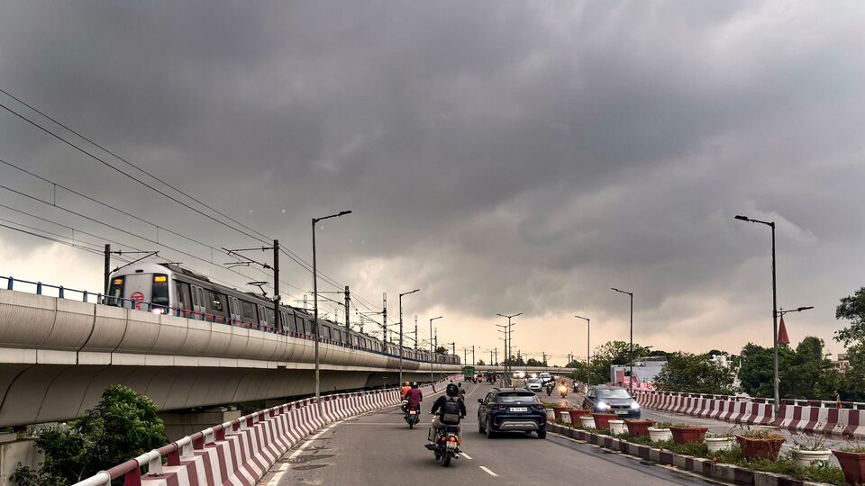 Storms With A Side Of Sunshine: Delhi Braces For Sudden Weather Swings And Yellow Alerts