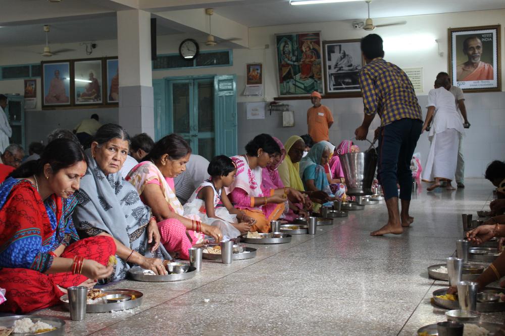 JIPMER's Compassionate Milestone: Annadhanam Centre Delivers Free Meals to Patients & Families!