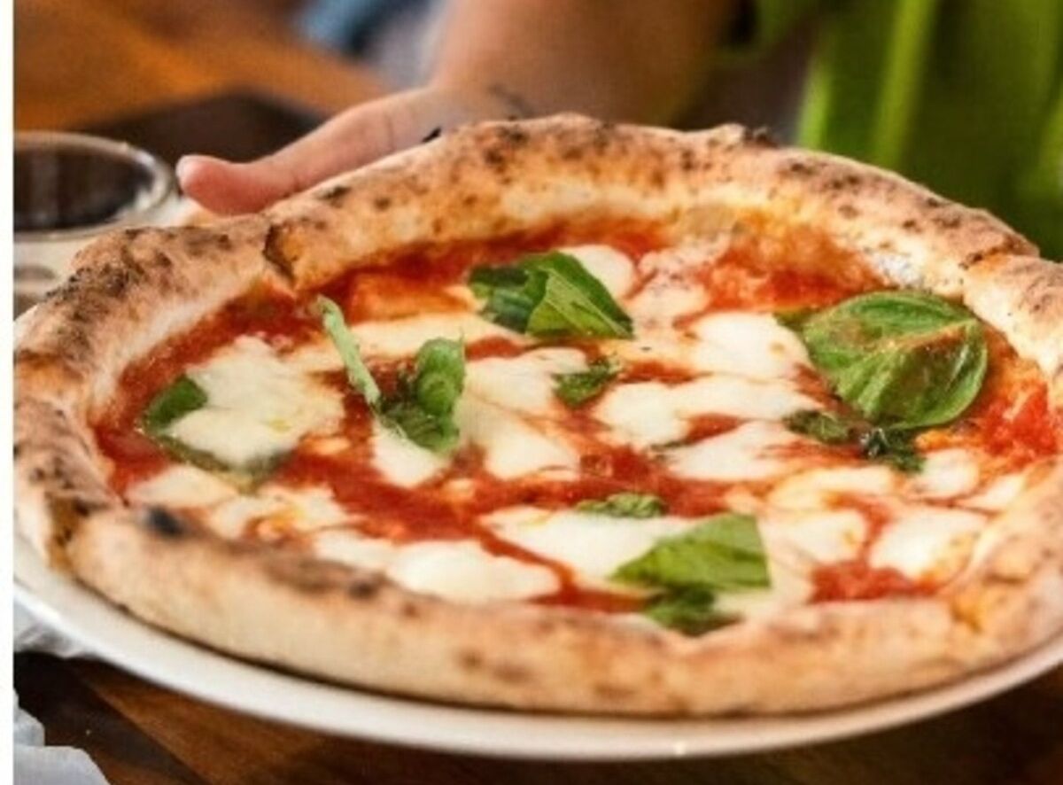Gurugram Pizzeria Owner Rejects Demand for Indian Taste Palate Pizza