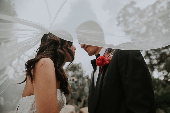 Veil the Chaos: 5 Ways to Keep Calm Before the Ceremony