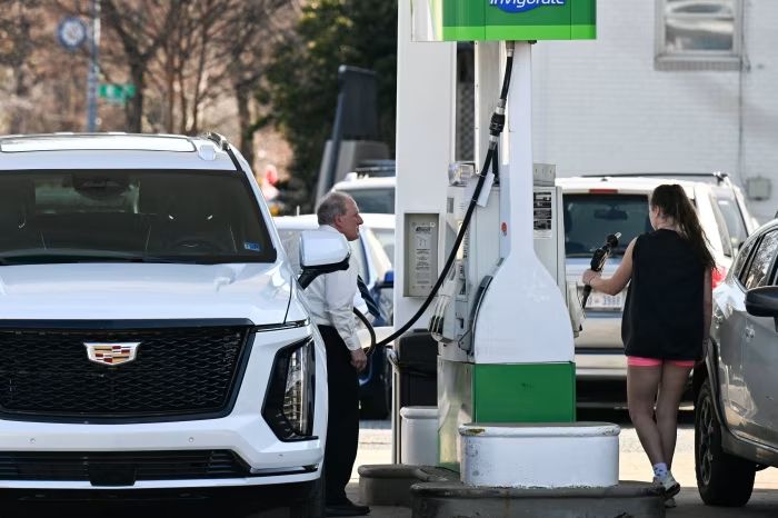 U.S. Gasoline Futures Plunge as EIA Data Reports Stock Build