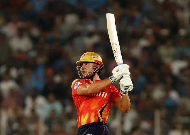 Punjab Kings Post Explosive 206/8 Despite Regular Strikes from Bowlers
