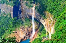 Happiness in the Hills: A Weekend in Mawlynnong, Meghalaya