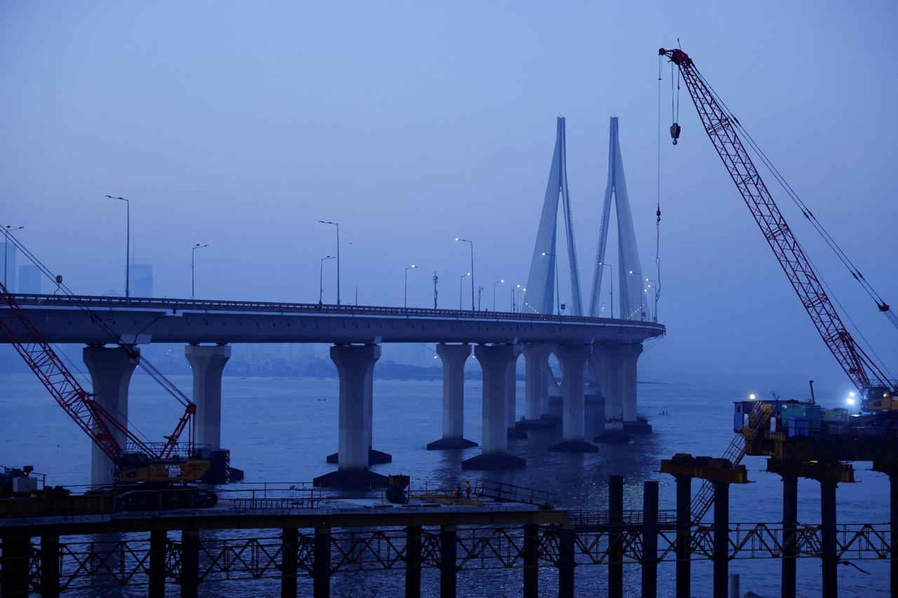 India’s Infrastructure Output Stalls in October, Growth Slows to 2.5% in April–October