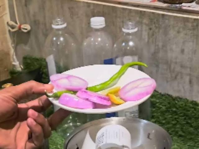 Food Safety Scandal: Popular Hyderabad Eatery Exposed for Serving Leftovers