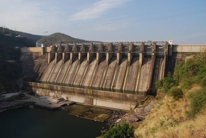 Monsoon on Mute: India’s Water Tanks Whisper ‘We’ve Got This!’