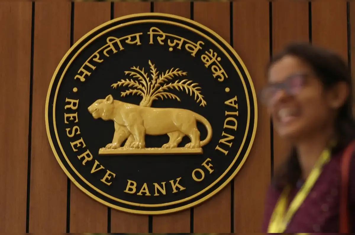Tax Tide Drains Banks: RBI Steps In As Liquidity Turns Deficit In FY26